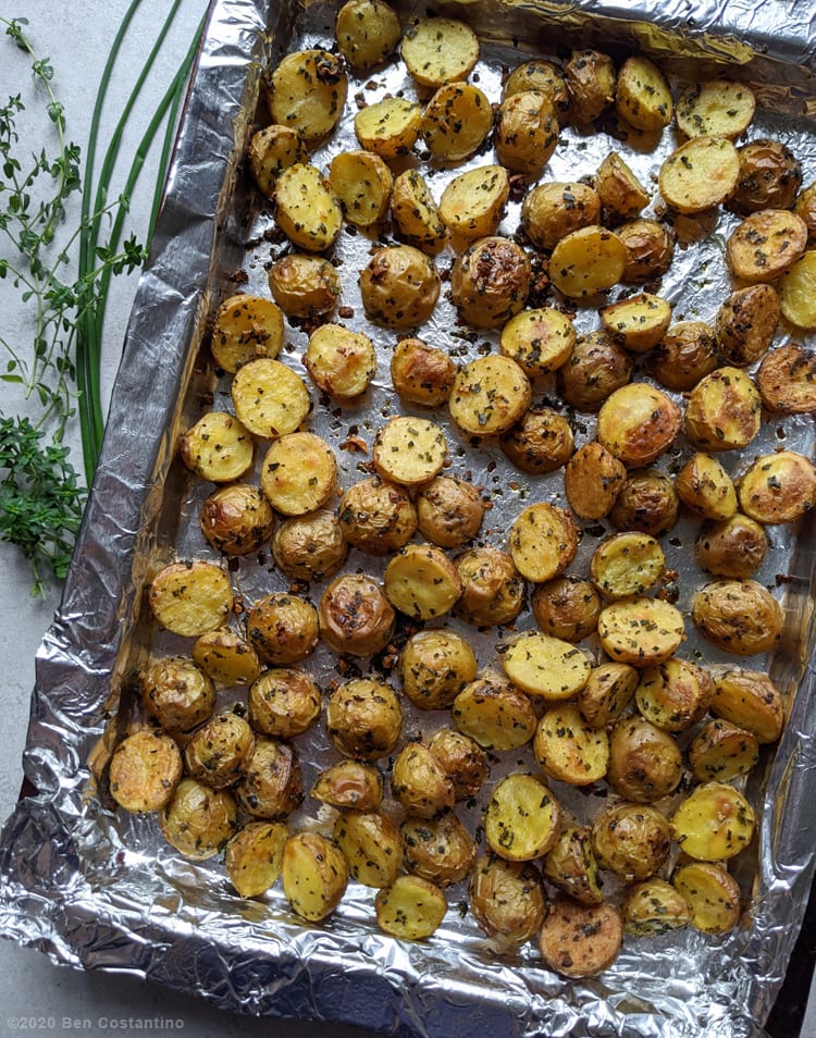 roasted potatoes with fresh herbs