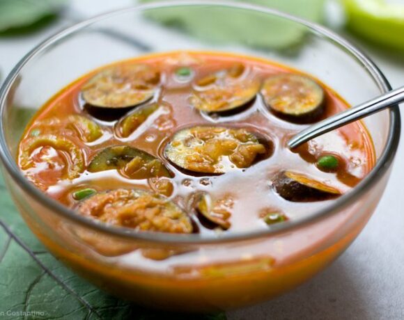 Thai curry eggplant with lentils