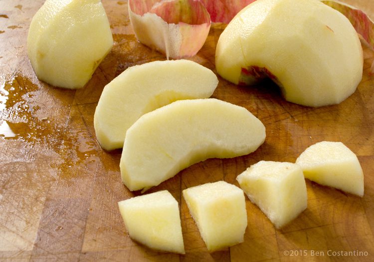 cut honeycrisp apples