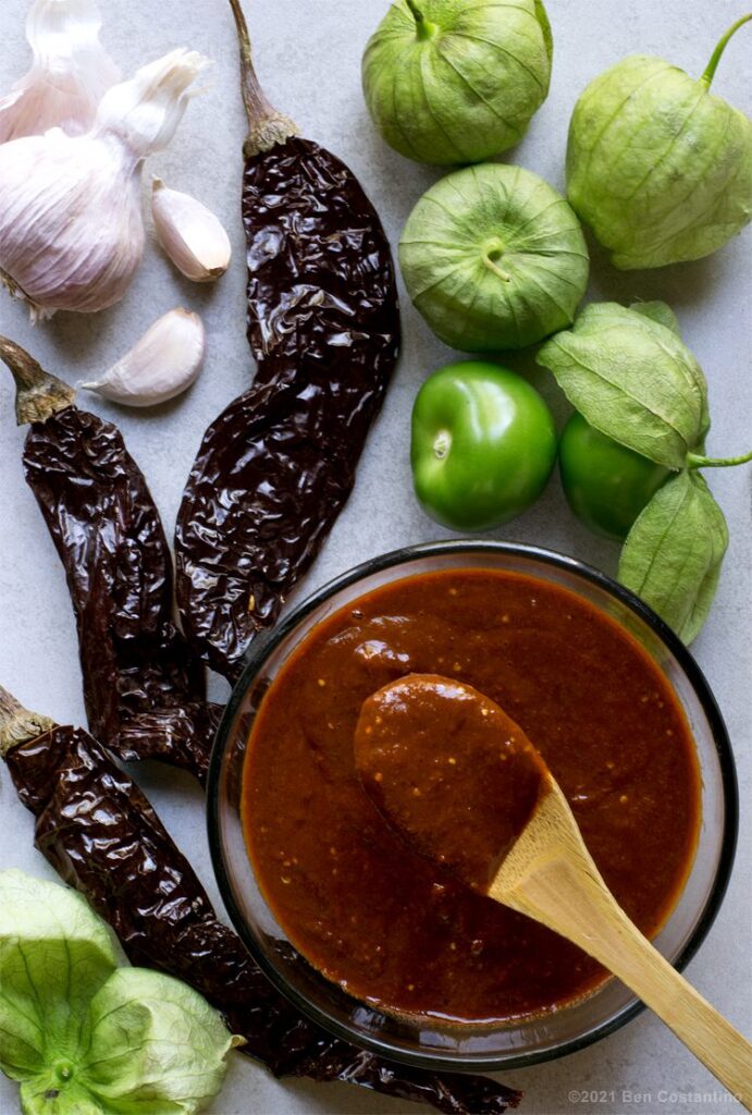 pasilla tomatillo salsa 