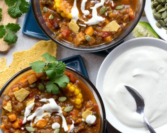 sweet potato chili with cashew crema