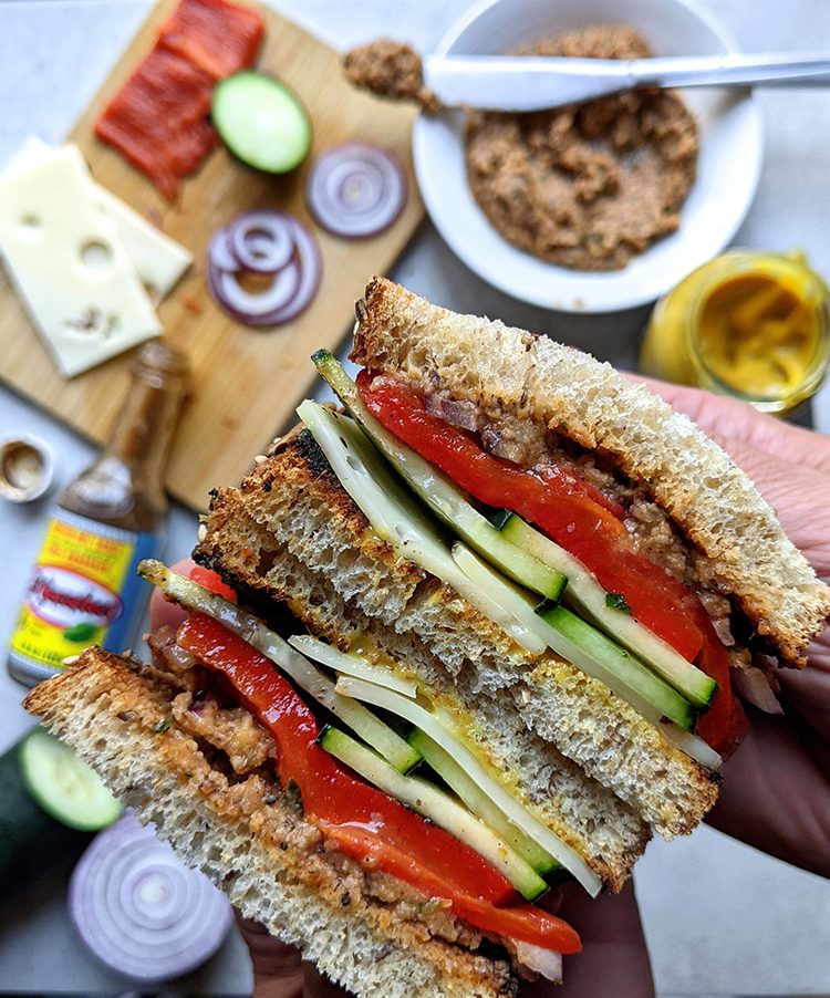 vegetarian sandwich